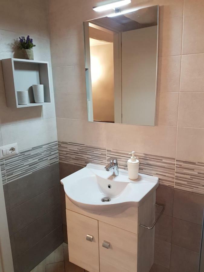 דירות נאפולי La Casa Di Abbi מראה חיצוני תמונה