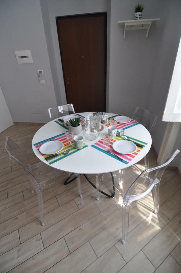 דירות נאפולי La Casa Di Abbi מראה חיצוני תמונה