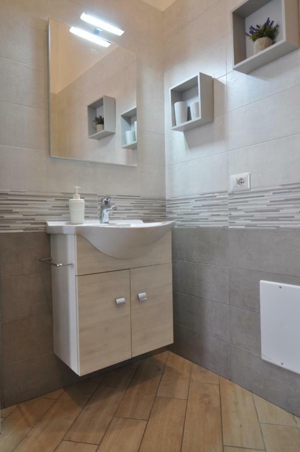 דירות נאפולי La Casa Di Abbi מראה חיצוני תמונה