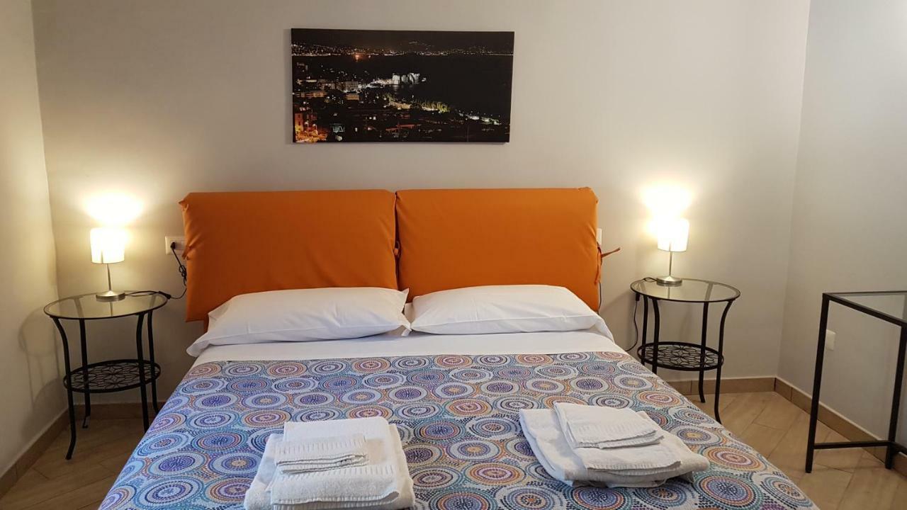 דירות נאפולי La Casa Di Abbi מראה חיצוני תמונה